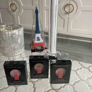 Elizabeth Arden Color Intrigue Eyeshadow in Tulle,Fizz,Gold